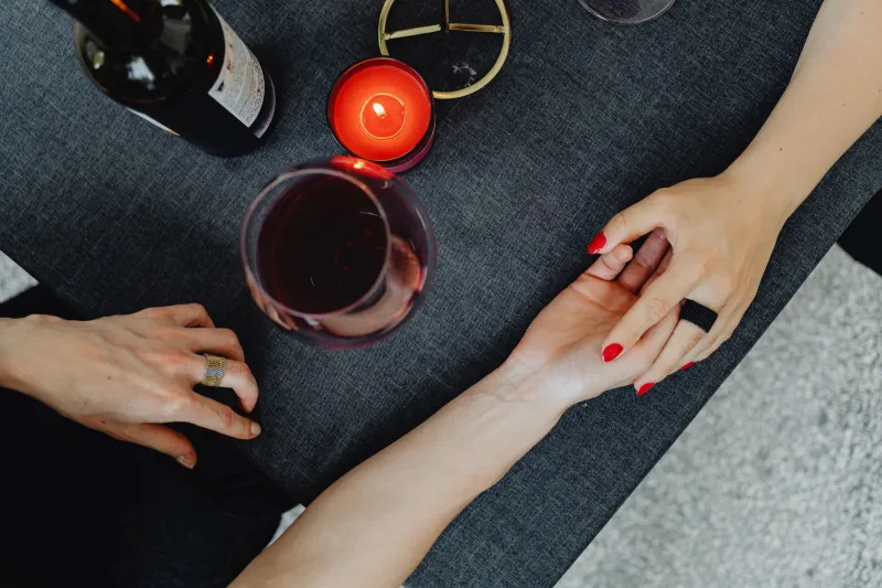 What to Order When the Stakes Feel High: Wine as a Bridge on a First Date